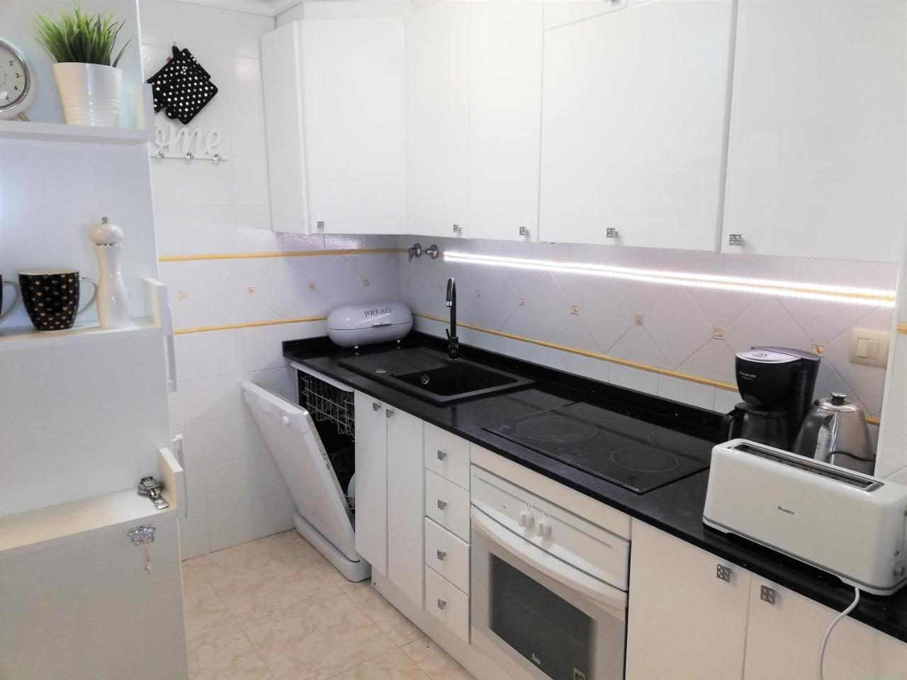 Apartament Pinada Beach La Mata  Exterior photo